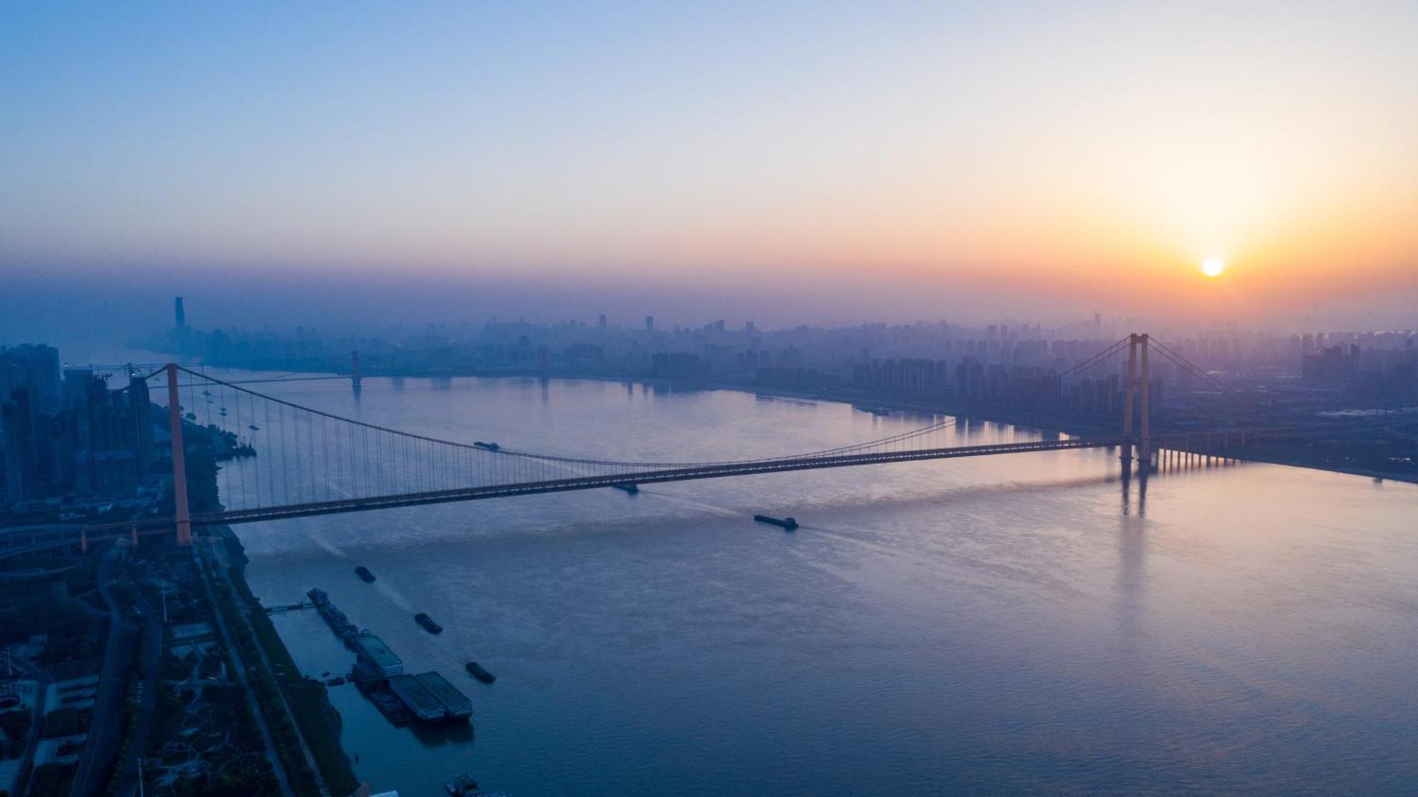 Intercontinental Wuhan By Ihg - Yangtze River View מראה חיצוני תמונה